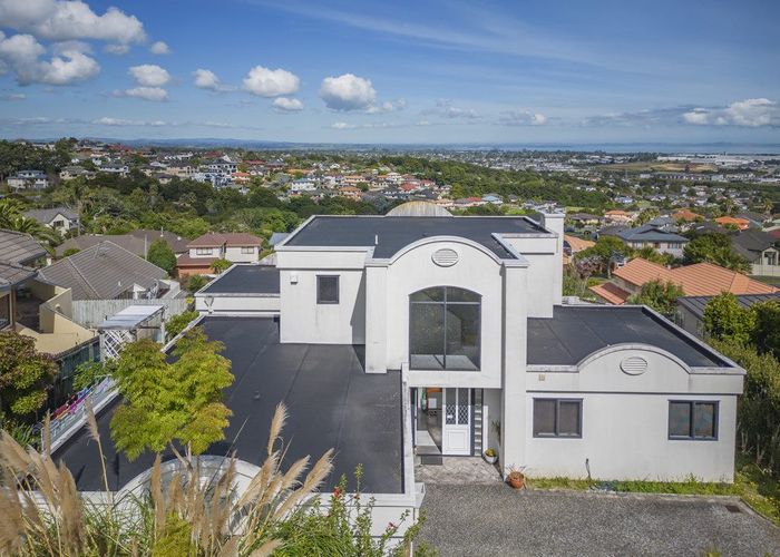  at 19 Lobelia Rise, Goodwood Heights, Auckland