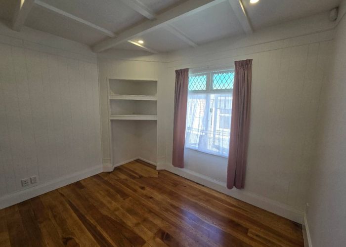  at 7 Pine Street, Mount Eden, Auckland City, Auckland