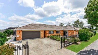  at 47 Somerton Drive, Huntington, Hamilton