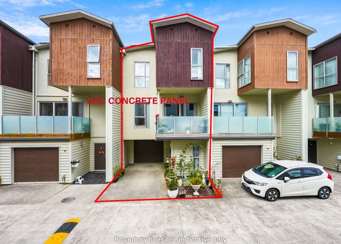  at 3/147 Albany Highway, Unsworth Heights, North Shore City, Auckland