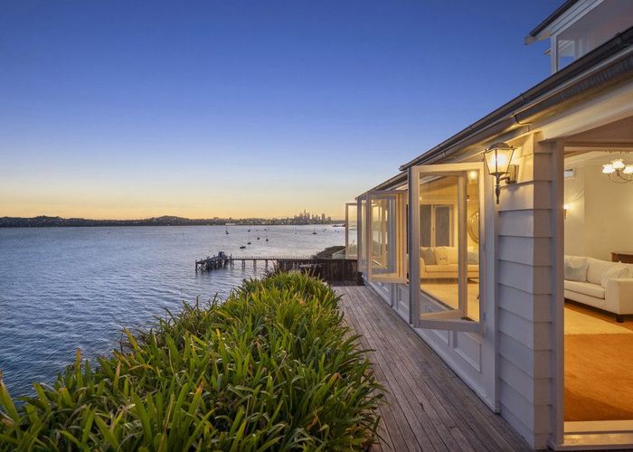  at 38 Jubilee Avenue, Devonport, North Shore City, Auckland