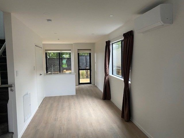  at 1/60 Triangle Road, Massey, Waitakere City, Auckland