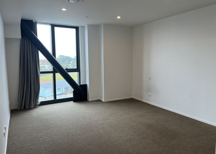  at 305B/770  Great South Rd, Wiri, Manukau City, Auckland