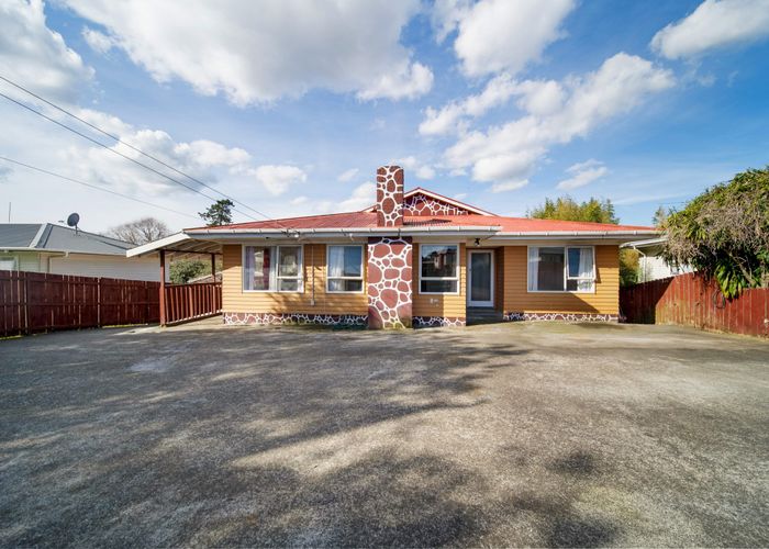  at 8 Tindall Crescent, Otara, Manukau City, Auckland