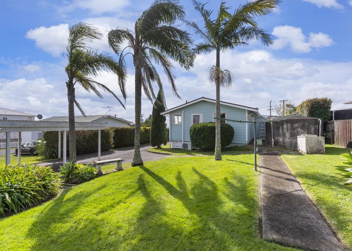  at 30 Karaka Road, Beachlands, Auckland