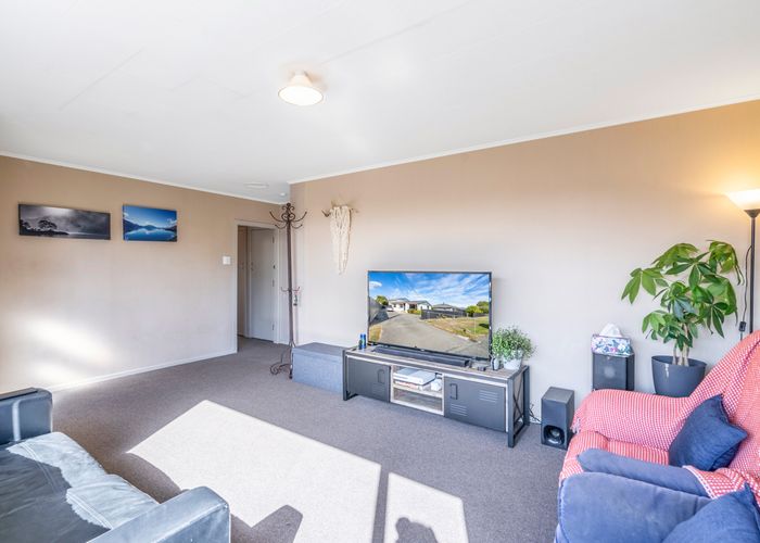  at 10 Robert Street, Otatara