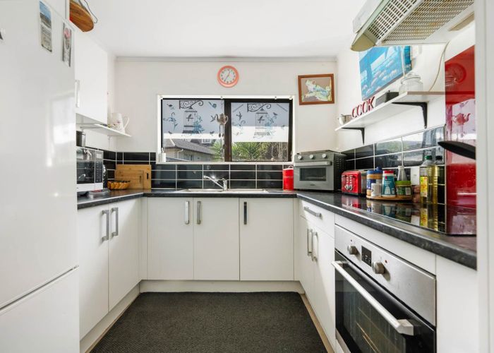  at 170B Aviemore Drive, Highland Park, Manukau City, Auckland