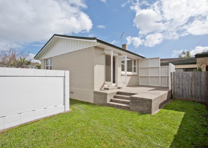  at 31 Nutsey Avenue, Northcote, Auckland