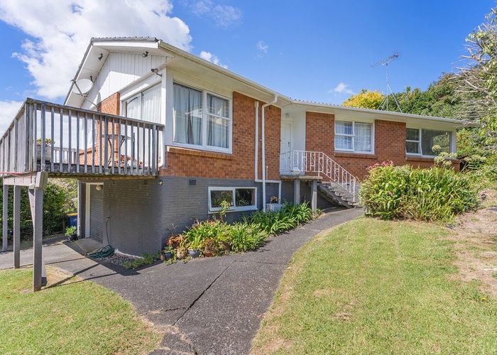  at 17 Sovereign Place, Glenfield, North Shore City, Auckland
