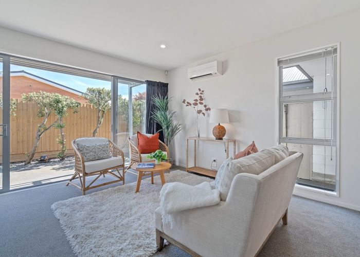  at 11G Clarence Street South, Addington, Christchurch