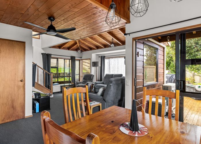  at 86A Waimumu Road, Massey, Waitakere City, Auckland