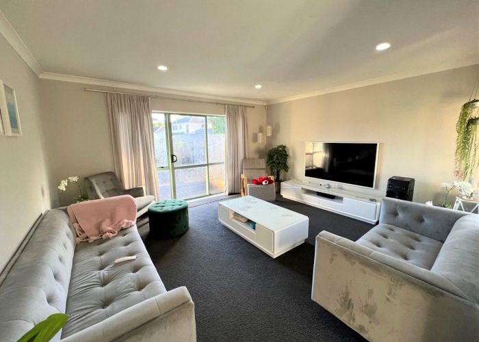  at 196C Hill Road, Manurewa, Auckland