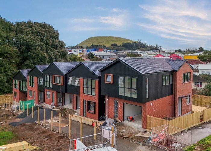  at 13  Torino Street, Point England, Auckland City, Auckland