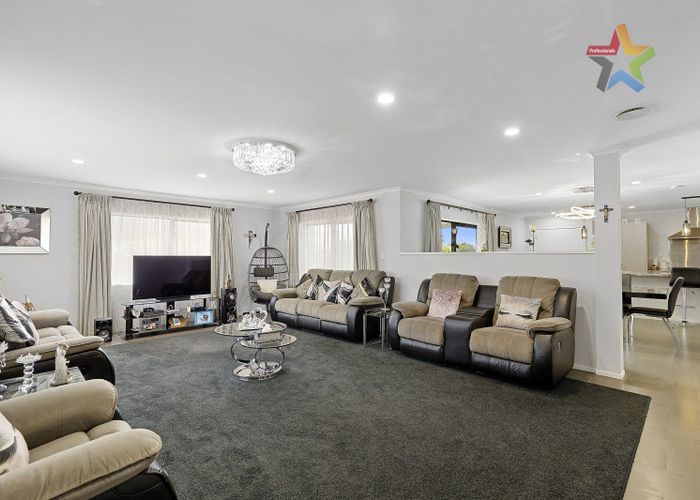  at 38 Kirton Drive, Riverstone Terraces, Upper Hutt