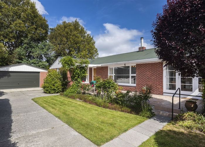  at 7 Willowbrook Place, Fendalton, Christchurch
