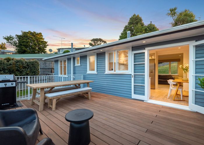 at 17a Stanley Road, Glenfield, North Shore City, Auckland