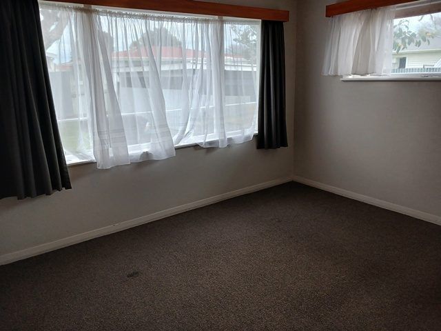  at 104b Cook Street, West End, Palmerston North, Manawatu / Whanganui