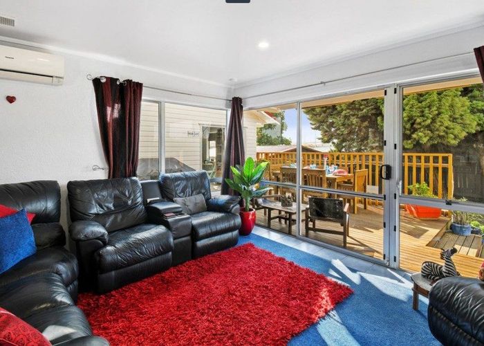  at 2 Garfield Road, Helensville, Rodney, Auckland