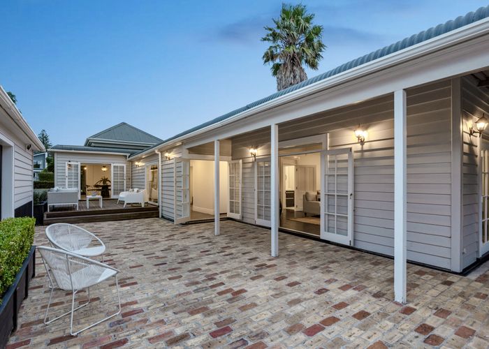  at 22 Lillington Road, Remuera, Auckland