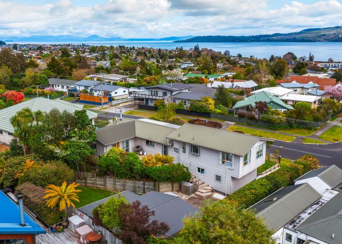  at 5 Arrowsmith Avenue, Waipahihi, Taupo, Waikato