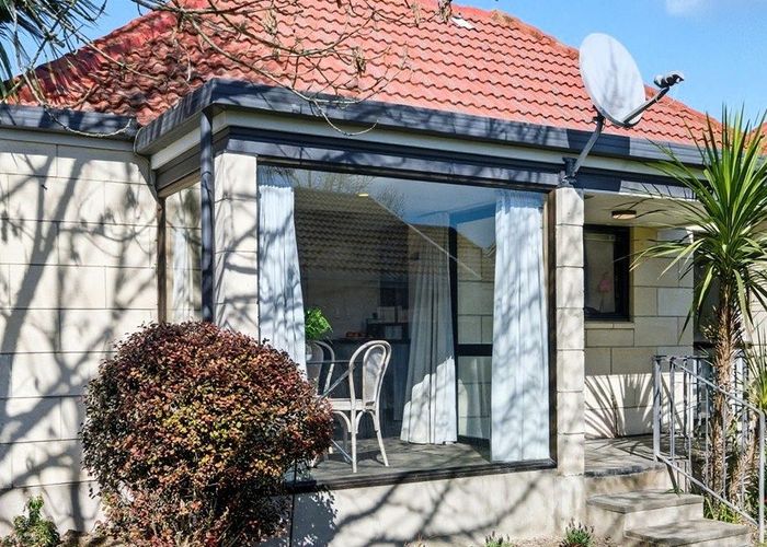  at 1/4 Broadbent Street, Riccarton, Christchurch City, Canterbury