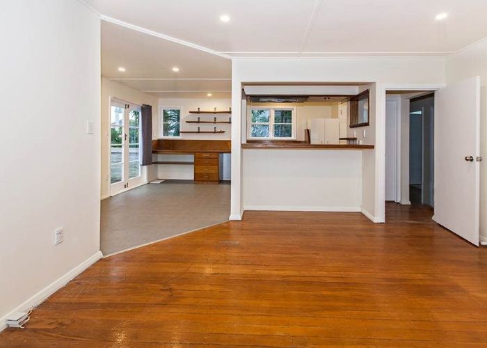  at 65 Court Crescent, Panmure, Auckland