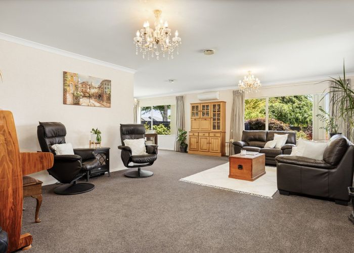  at 95 Rowesdale Drive, Ohauiti, Tauranga