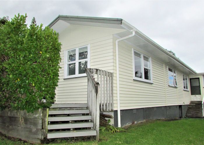 at 16 Woodstock Road, Forrest Hill, Auckland