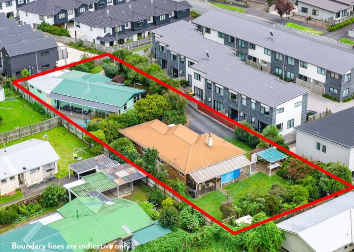  at 82 and 84 Carrington Avenue, Silverdale, Hamilton, Waikato