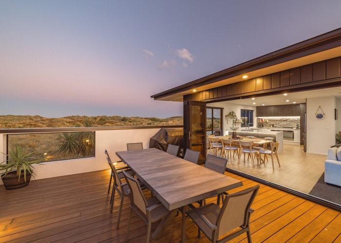 For sale 10 Stout Street, Waimairi Beach, Christchurch City, Canterbury homes.co.nz