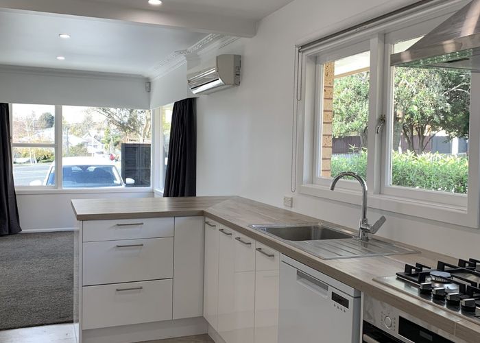  at 11 Knighton Road, Hillcrest, Hamilton