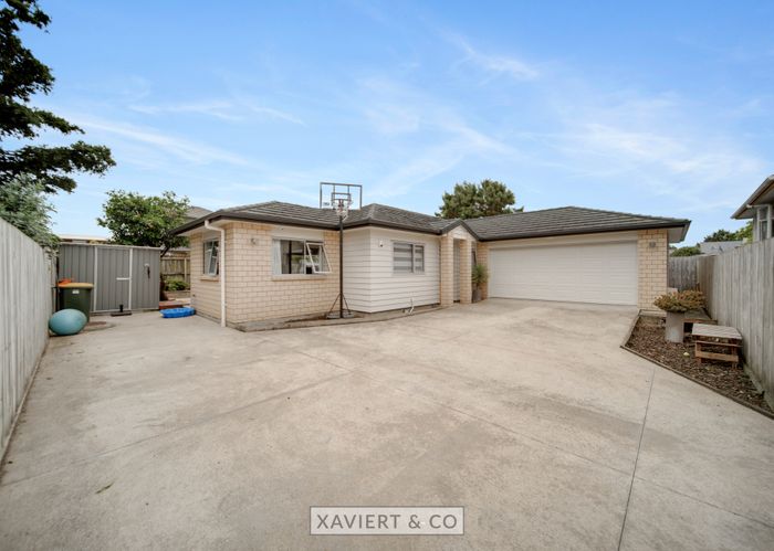  at 3A Royton Avenue, Mangere East, Auckland