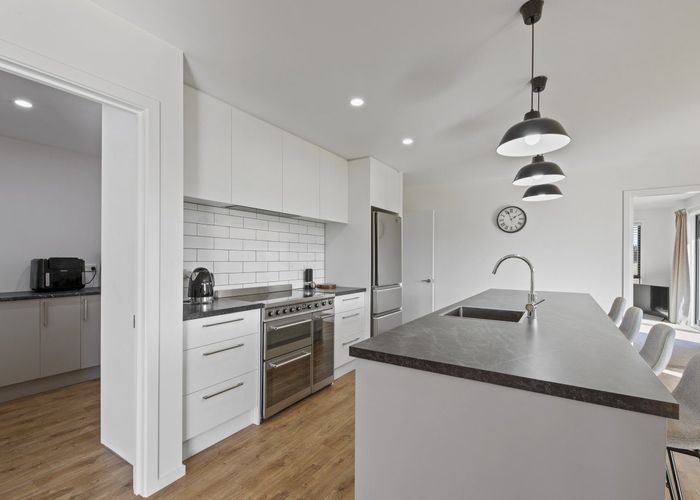  at 728 Woodstock Road, Burnt Hill, Oxford