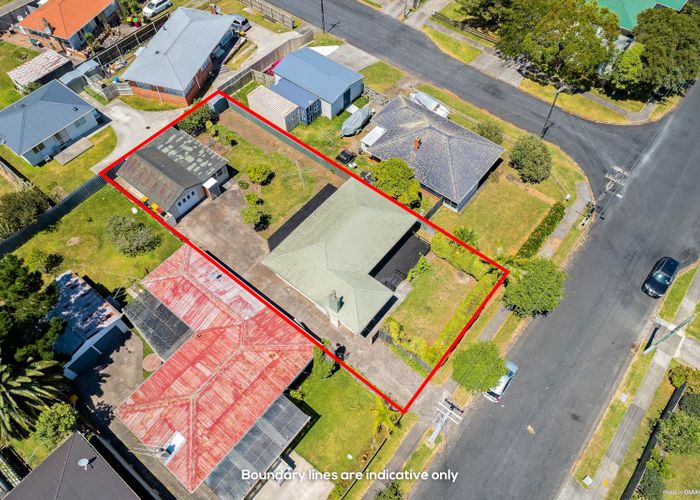  at 8 Tiraumea Drive, Pakuranga, Auckland