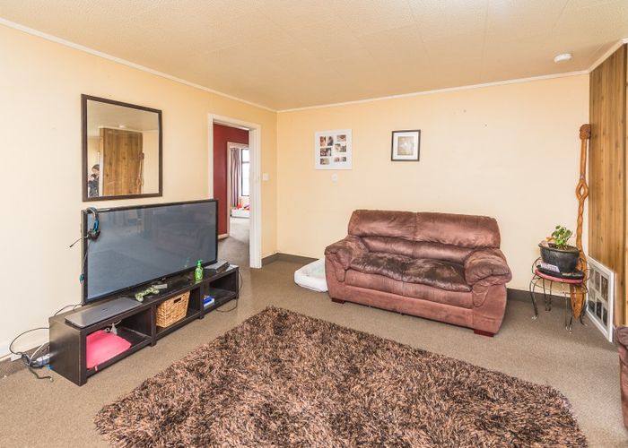  at 37 Manuka Street, Castlecliff, Whanganui
