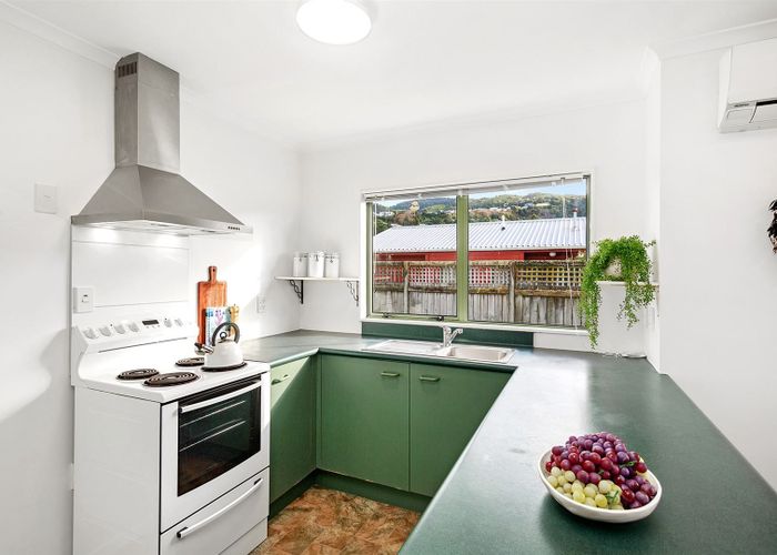  at 13 Rawson Street, Tawa, Wellington