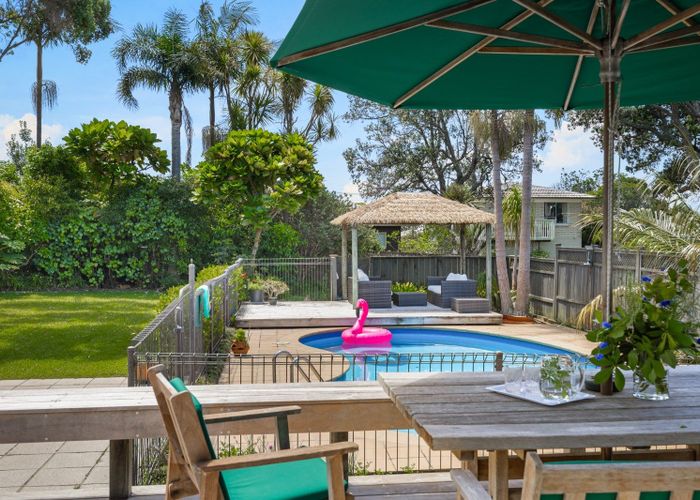  at 34 Norwood Road, Bayswater, Auckland