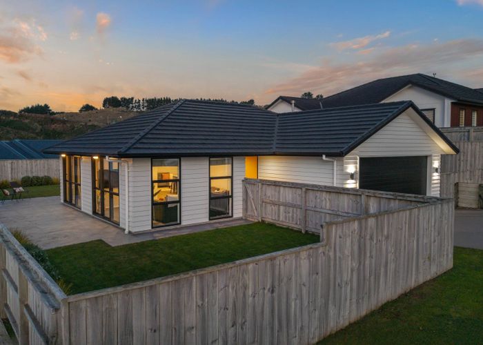  at 19 Schooner Drive, Whitby, Porirua, Wellington