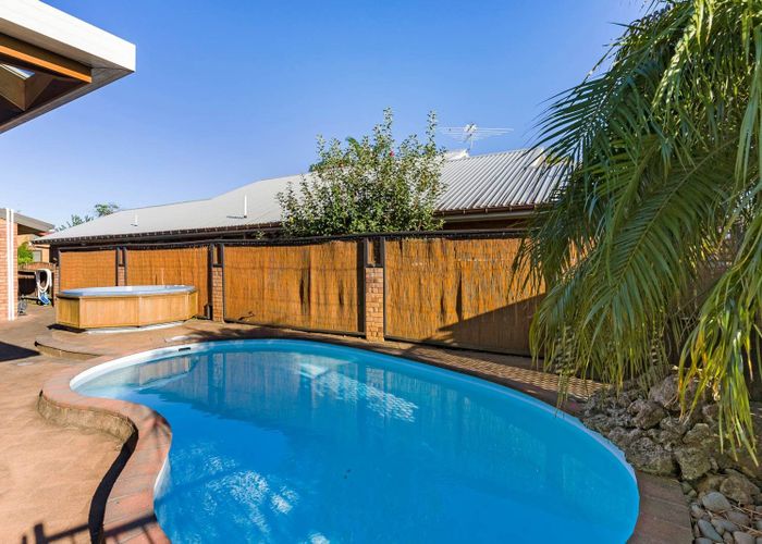  at 15 Freelance Terrace, Pahurehure, Papakura, Auckland