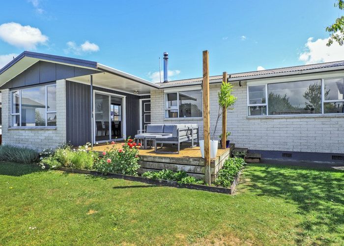 at 2 Murdoch Place, Raureka, Hastings, Hawke's Bay