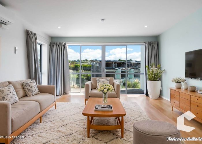  at 10/10 Vinifera Place, Fairview Heights, North Shore City, Auckland