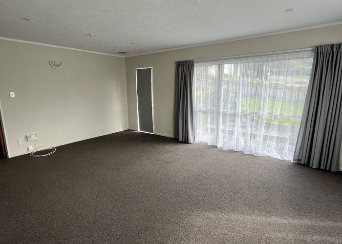  at 17 Staithes Drive North, Whitby, Porirua, Wellington