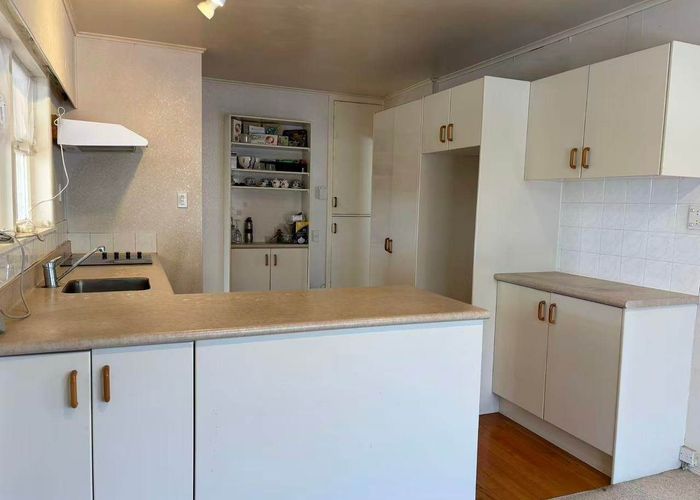  at 68 Reeves Road, Pakuranga Heights, Manukau City, Auckland