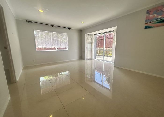  at 3/25 Nicholas Road, Somerville, Manukau City, Auckland