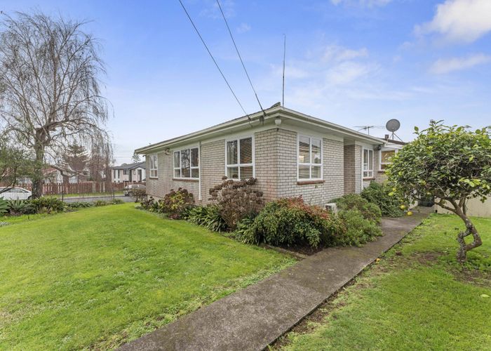  at 15 Landon Avenue, Papatoetoe, Manukau City, Auckland