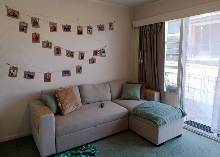  at 2/23 View Road, Mount Eden, Auckland City, Auckland