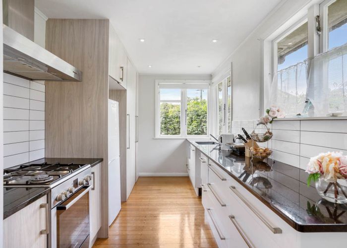  at 11 Torino Street, Point England, Auckland