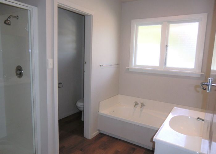  at 4 Wentworth Street, Ilam, Christchurch City, Canterbury