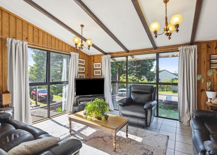  at 24 Freyberg Crescent, Waikanae Beach, Waikanae