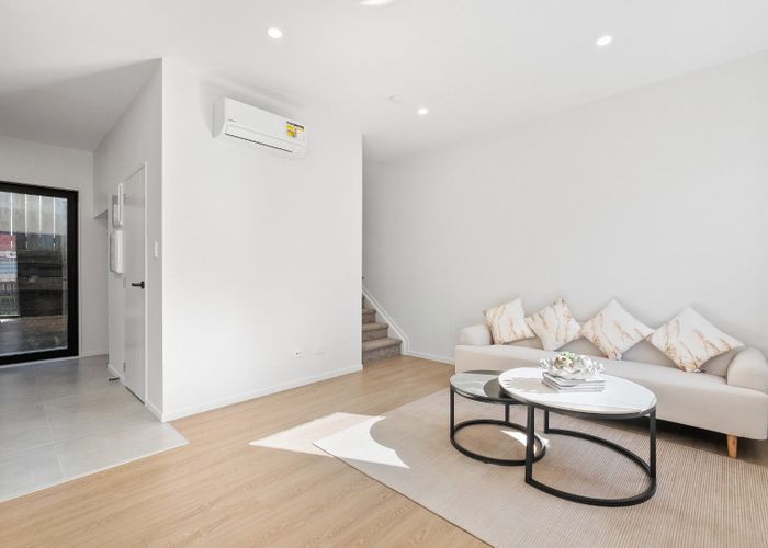  at 9/20 Seabrook Avenue, New Lynn, Auckland